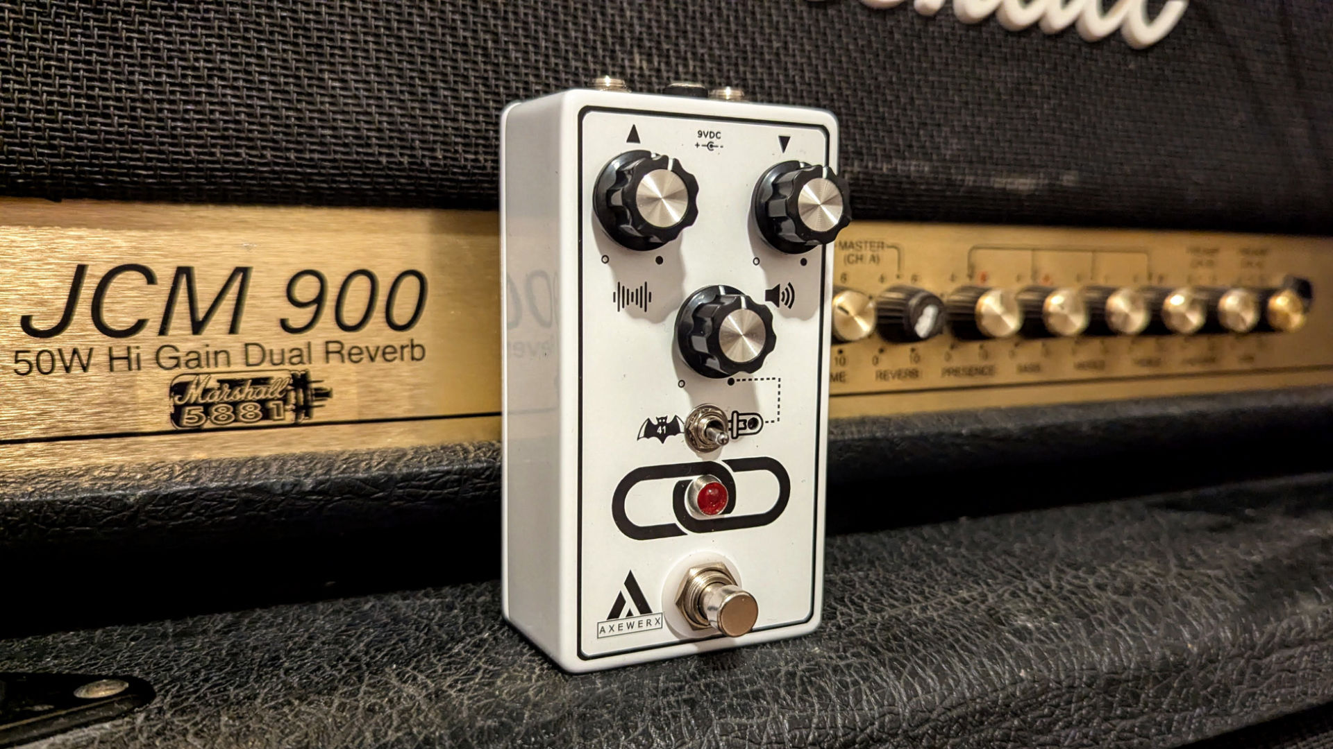 The Gain Chain guitar pedal